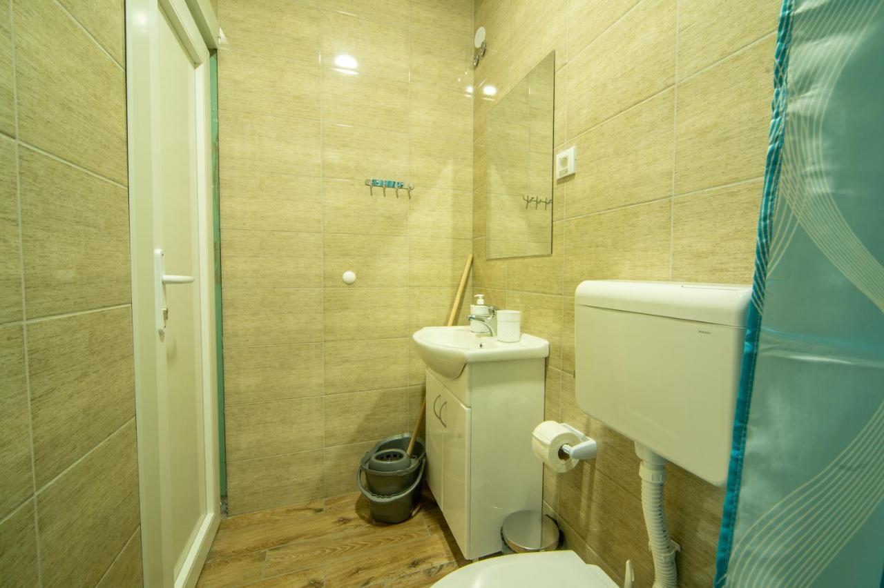 Kruševac Amd Union Caffe & Rooms מראה חיצוני תמונה